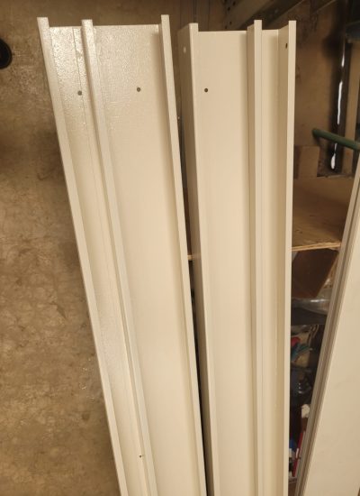 150x50x2440mm 2- compartment powder coated  trunking